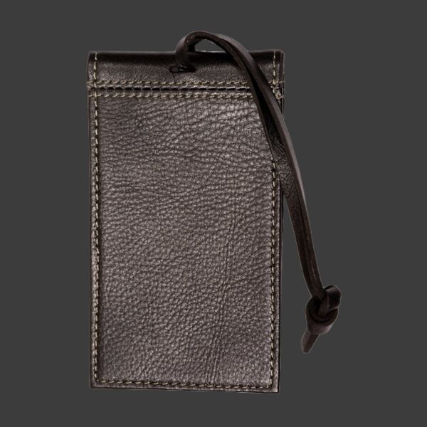 Voyager Magnetic Luggage Tag Thumbnail